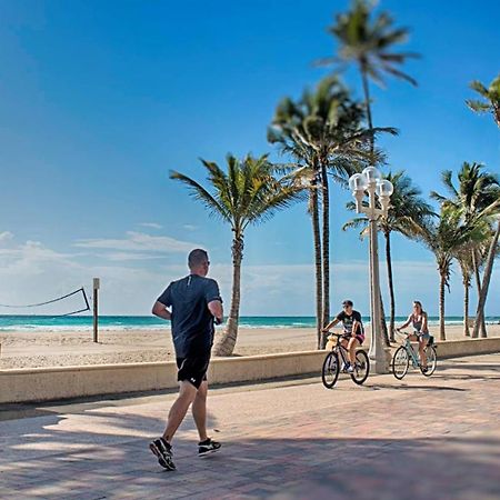 Вілла 2602 E Hallandale Beach Blvd 1 Br Екстер'єр фото